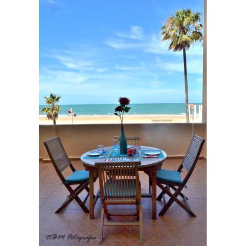AMAZING FRONTAL BEACH APARTMENT