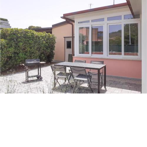 Amazing home in Castiglione della Pesc with 3 Bedrooms