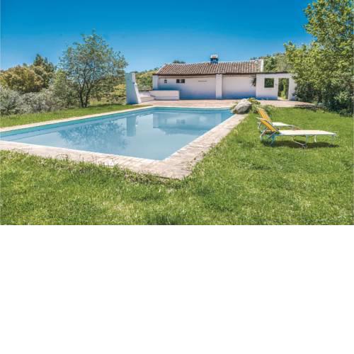 Amazing home in Constantina with 3 Bedrooms