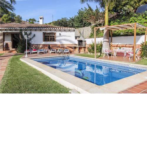Amazing home in Frigiliana w/ WiFi, Outdoor swimming pool and 3 Bedrooms