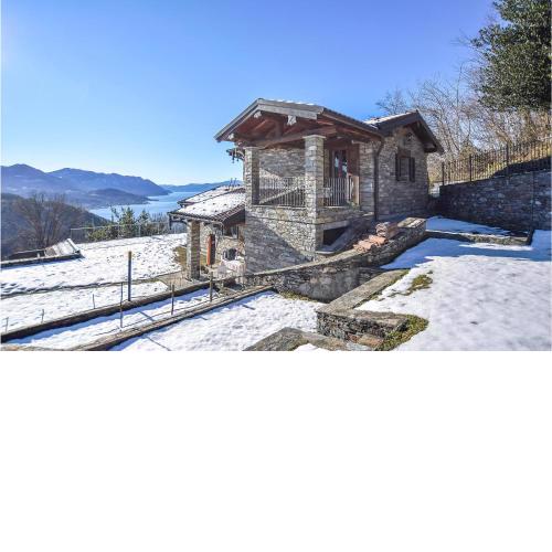 Amazing home in Luino with 2 Bedrooms