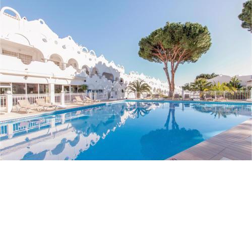 Amazing home in Marbella with WiFi, Outdoor swimming pool and 1 Bedrooms
