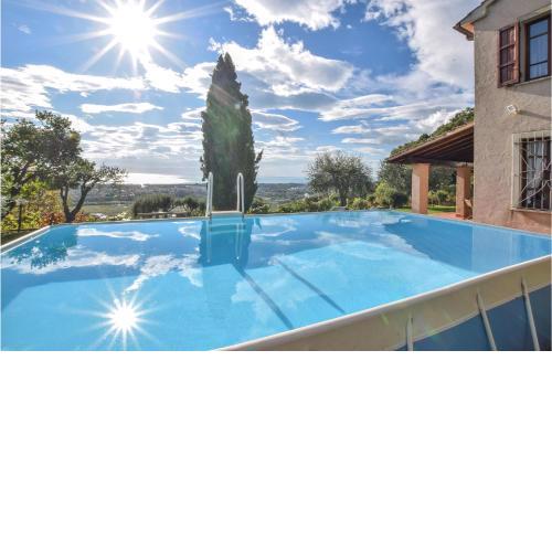 Amazing Home In Pietrasanta With 4 Bedrooms, Wifi And Indoor Swimming Pool