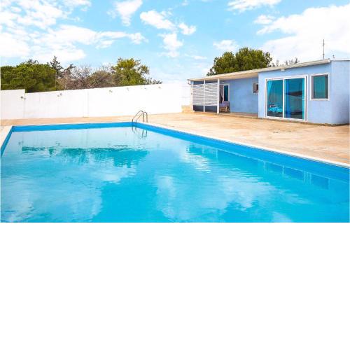 Amazing home in Scicli with Outdoor swimming pool, WiFi and 2 Bedrooms