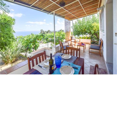 Amazing Home In Staletti With Wifi And 2 Bedrooms