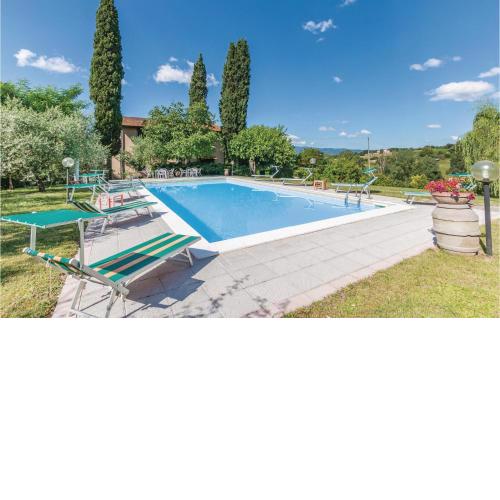 Amazing home in Terranuova B,ni AR with 4 Bedrooms, Private swimming pool and Outdoor swimming pool