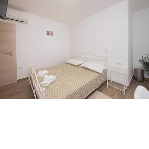 Amazing Katunaric rooms in city centre 3