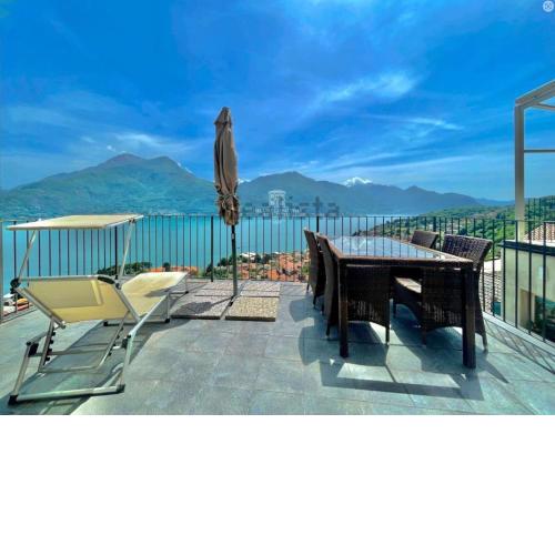 Amazing Lage View Apartment with Pool and 2 Terraces, Modern Urio