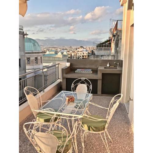Amazing Room in Central Athens