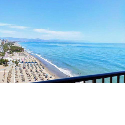 Amazing stay with frontline sea views Torremolinos