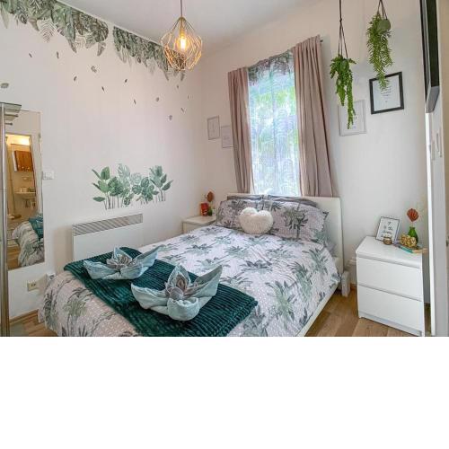 Amazonian Jungle Apartment in Vienna