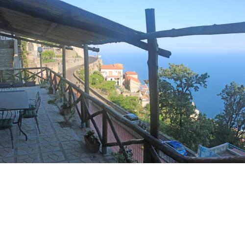 Ambra Holiday House