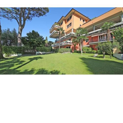 Amely Apartment 50m From The Lake - Happy Rentals