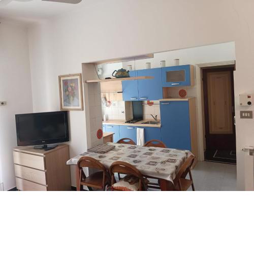 AMENDOLA HOME