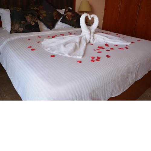 Americana Hotel