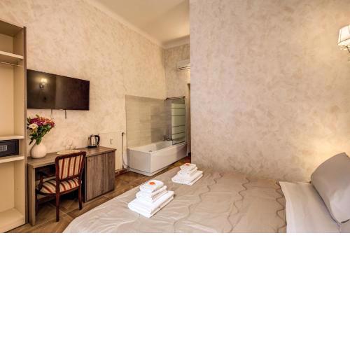 AMICI GUESTHOUSE