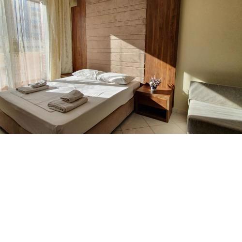AMMEN Rooms