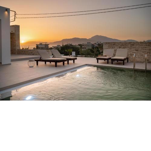 Ammokrinos Luxury Homes,150m from the beach with pool