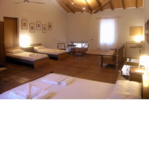 Ampeli House . up to 7 guests !