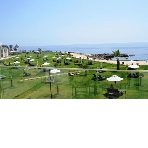 Amphora Hotel & Suites