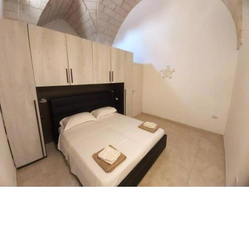 Ampia dimora con volte e cortile