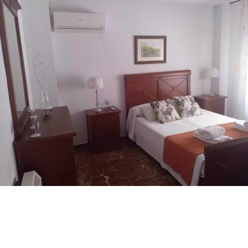Amplio apartamento con parking gratuito