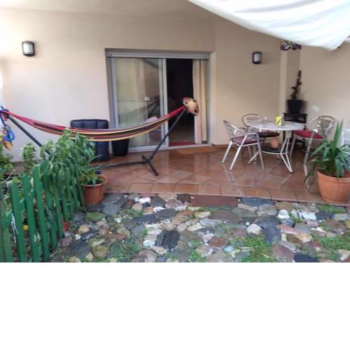Amplio Espacio Privado con Patio