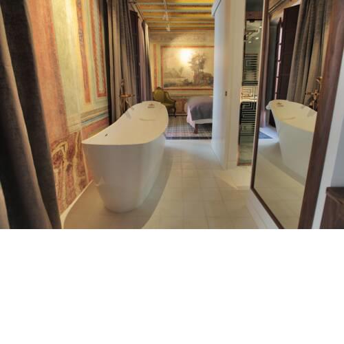 Anahita Boutique Hotel