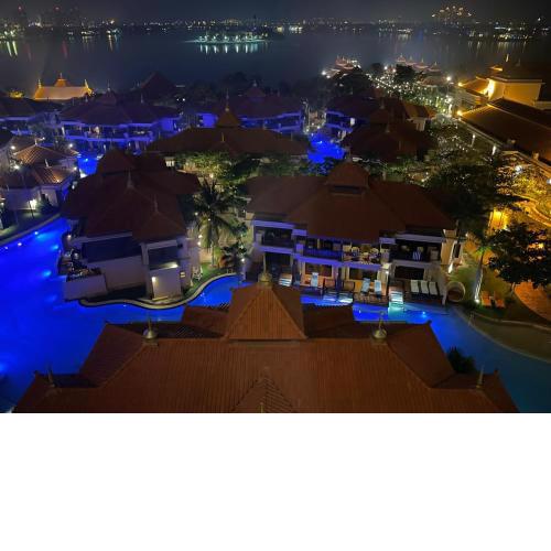 Anantara Hotel Apartment & Residences connected Anantara Hotel