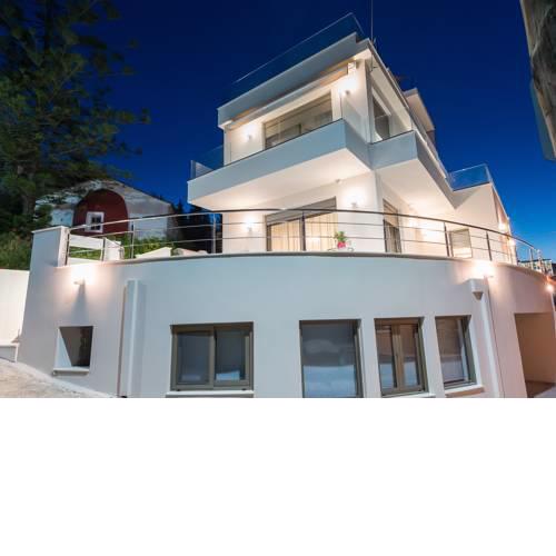Anassa's Residence