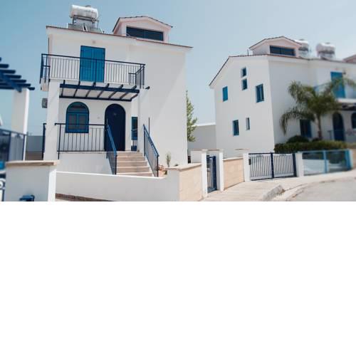 Anatoli 3BR HolidayHome 800m from the Beach