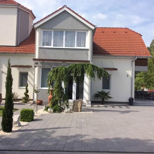 Ancsi Apartmanház