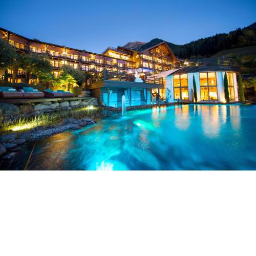 Andreus Resorts