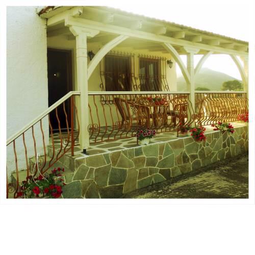 Andronikis House