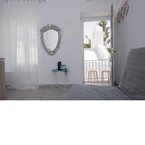 AnemomylosRooms ,unique-city center 1 bd apartment
