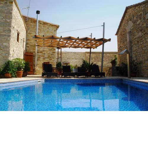Anesi House