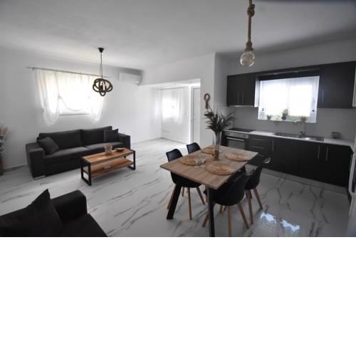 Anesis Apartment