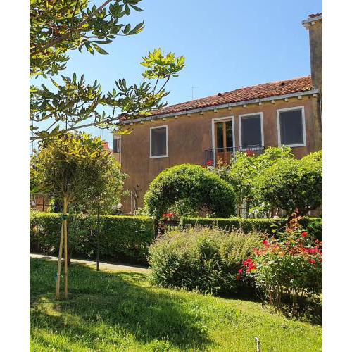 Angela di Venezia House