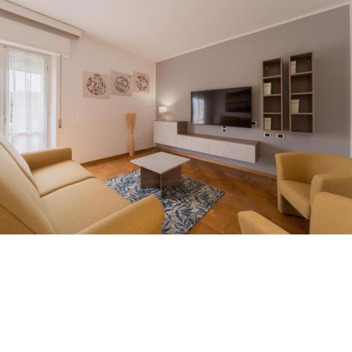 Angela Suite