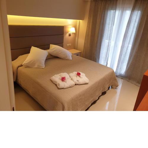 ANGELIKA HOUSE 2