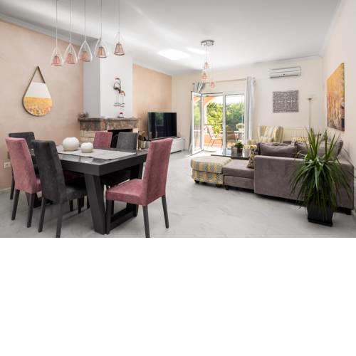 Angelo's Spacious Apartment Near Corfu Town