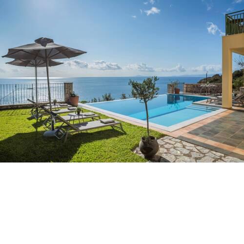 Anninata Villa Sleeps 5 with Pool Air Con and WiFi