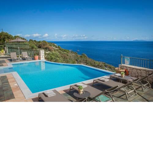 Anninata Villa Sleeps 8 with Pool Air Con and WiFi