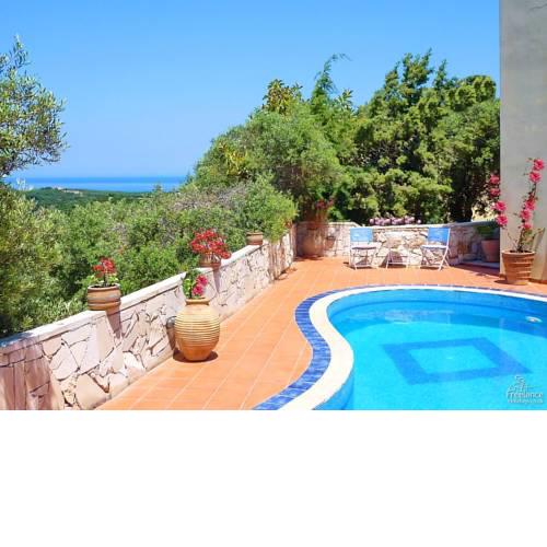 Ano Stalos Villa Sleeps 6
