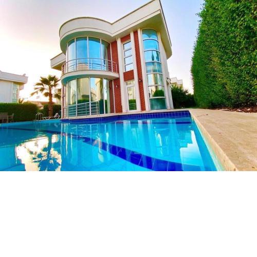 ANTALYA BELEK HOLİDAY ViLLAS