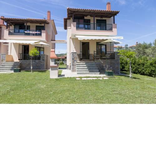 Antico Villas 1 - 10min walk to the Beach and Ormos centre, Garden, BBQ