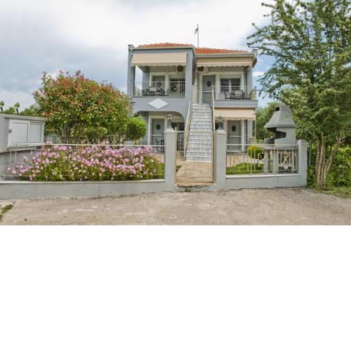 Antigone Apartments