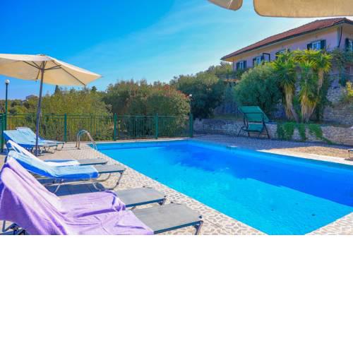 Antigoni Villas