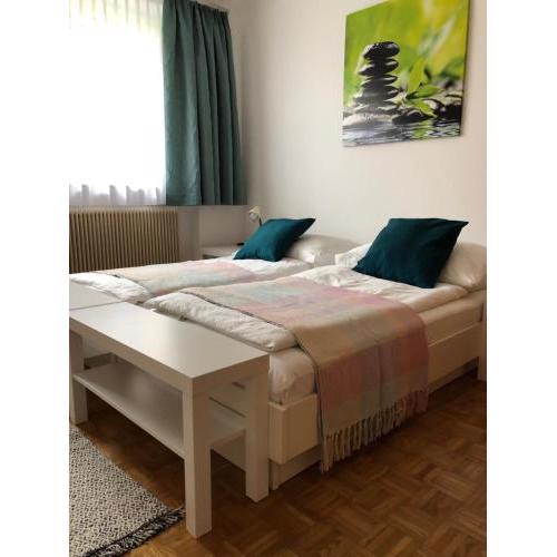 Antik Chic mit Gartenblick
