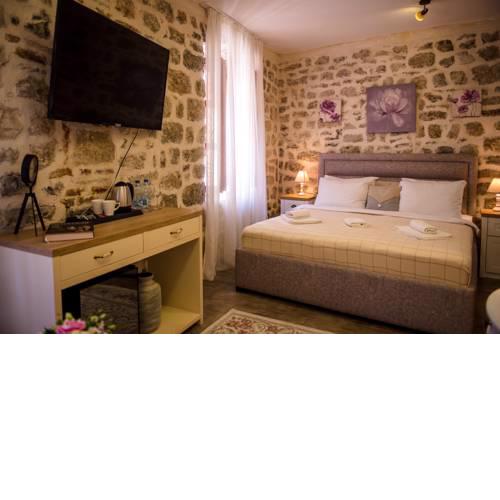 Antika Guesthouse